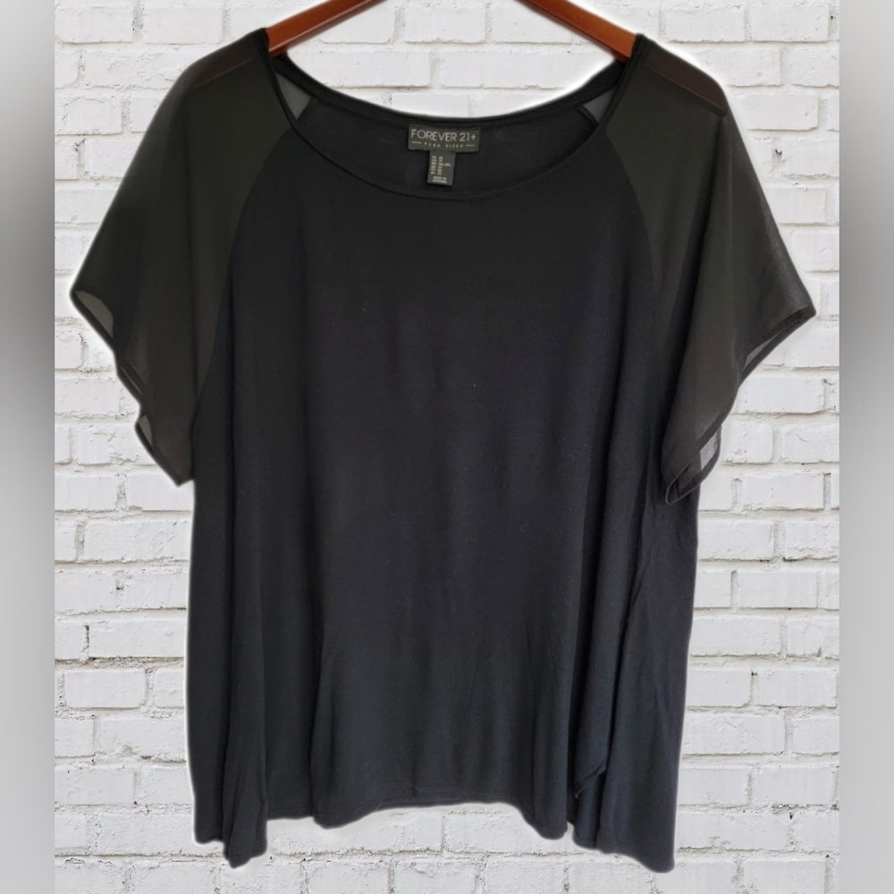 Forever 21+ Black Top Size 3X